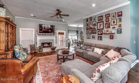 500 Eastside Cv, Brandon, MS 39047 photo 2