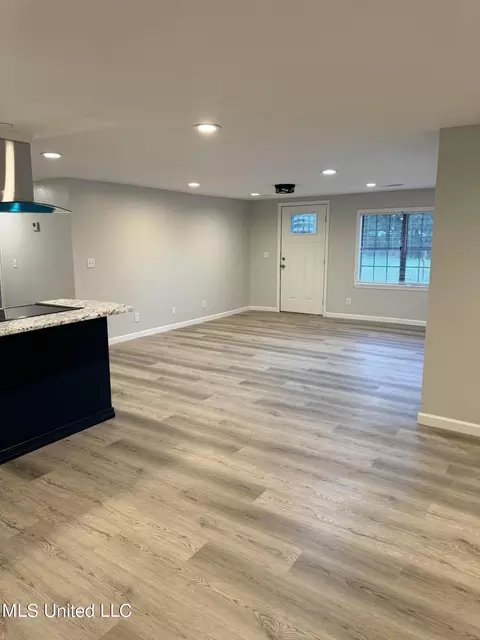 Living - 4324 Earl Blvd, Moss Point, MS 39563 photo 1 of 3