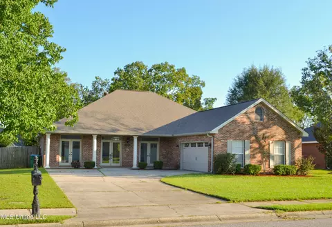 13302 Roxbury Pl, Gulfport, MS 39503