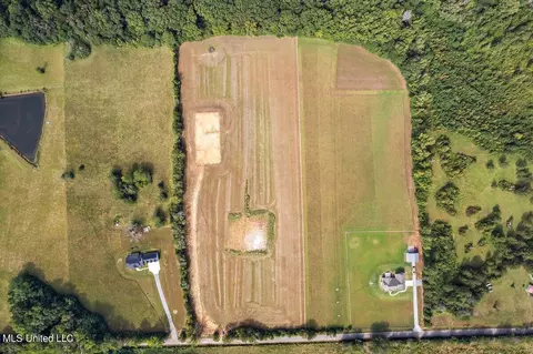 881 Sharon Rd, Canton, MS 39046 photo 2