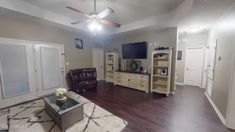 Entry Way - 3174 Stonecypher Rd, Lucedale, MS 39452 photo 2 of 3