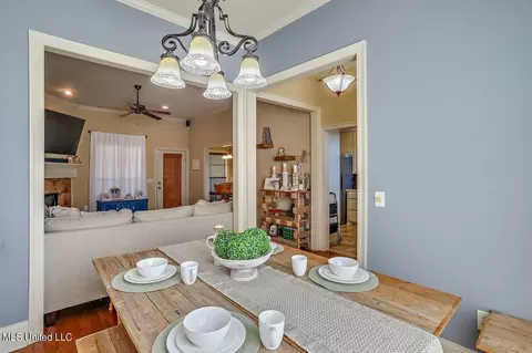 Dining - 511 Will Dr, Brandon, MS 39047 photo 3 of 3
