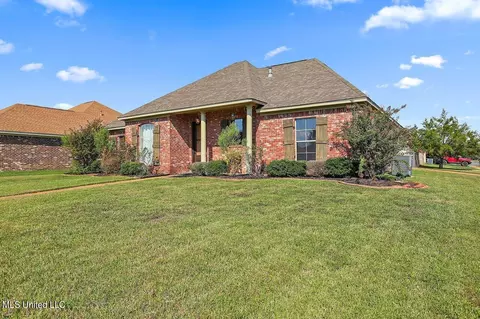 Exterior - 511 Will Dr, Brandon, MS 39047 photo 2 of 4