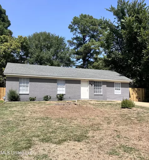 74 Torbrook Cv, Southaven, MS 38671