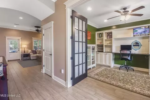 Entry Way - 311 Goose Pointe Blvd, Biloxi, MS 39531 photo 1 of 3