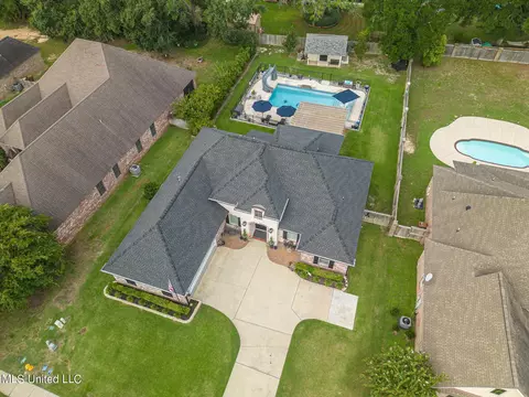 View/Area - 311 Goose Pointe Blvd, Biloxi, MS 39531 photo 2 of 3