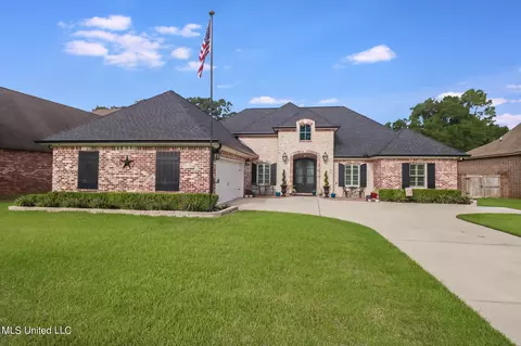 311 Goose Pointe Blvd, Biloxi, MS 39531