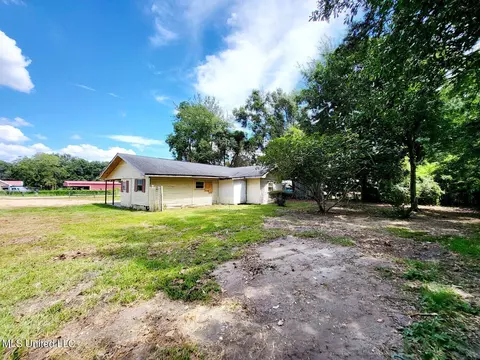 Exterior - 16 2nd St Bond, Wiggins, MS 39577 photo 4 of 4