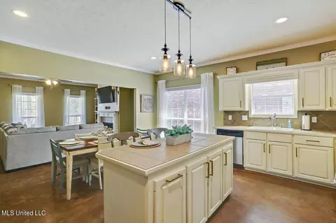 711 Hartwood Cv, Brandon, MS 39042 photo 12