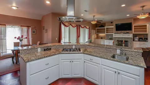 Kitchen - 144 Inez Ownes Dr, Byram, MS 39272 photo 2 of 6