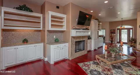 Living - 144 Inez Ownes Dr, Byram, MS 39272 photo 1 of 1