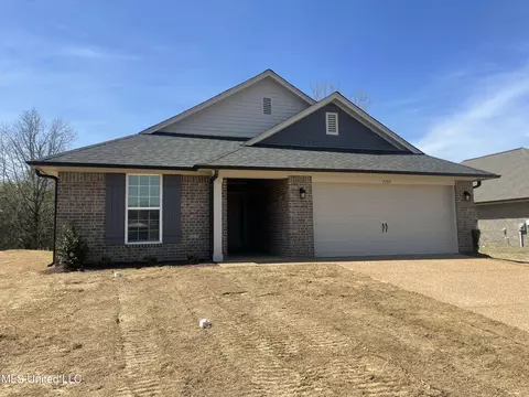 7757 Callie Dr, Southaven, MS 38671