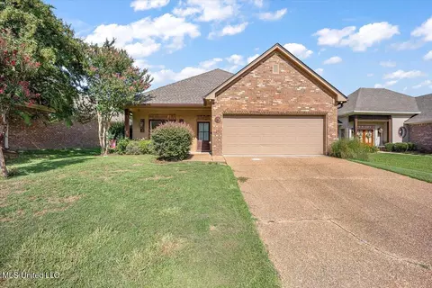 423 Mainsail Way, Brandon, MS 39047