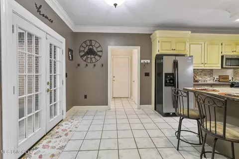 Entry Way - 1136 Ellington Ct, Brandon, MS 39042 photo 2 of 2