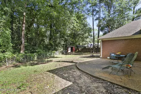 Exterior - 1136 Ellington Ct, Brandon, MS 39042 photo 3 of 4