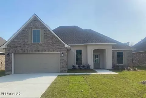 834 Ahoy Dr, Biloxi, MS 39532