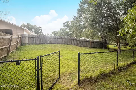 Exterior - 20162 Lovers Ln, Long Beach, MS 39560 photo 8 of 9