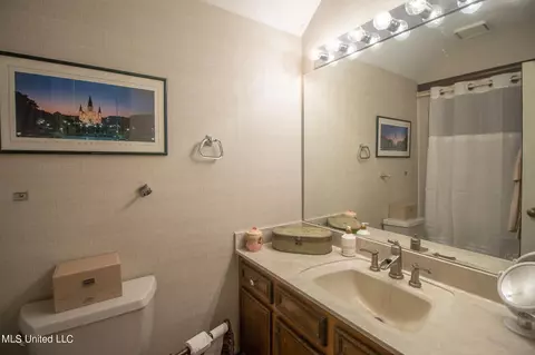 Bath - 20162 Lovers Ln, Long Beach, MS 39560 photo 5 of 8