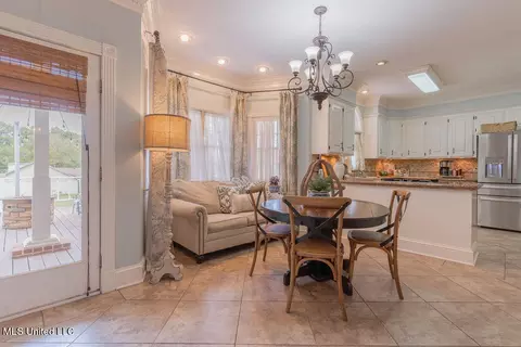 Dining - 105 Third St, Flora, MS 39071 photo 6 of 7