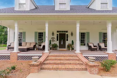 Exterior - 105 Third St, Flora, MS 39071 photo 6 of 27