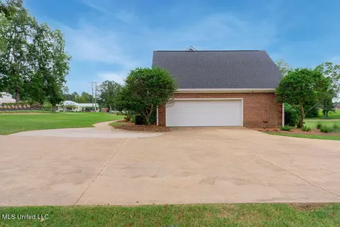 Other - 105 Third St, Flora, MS 39071 photo 2 of 12