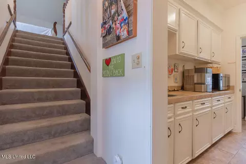 Entry Way - 105 Third St, Flora, MS 39071 photo 4 of 5