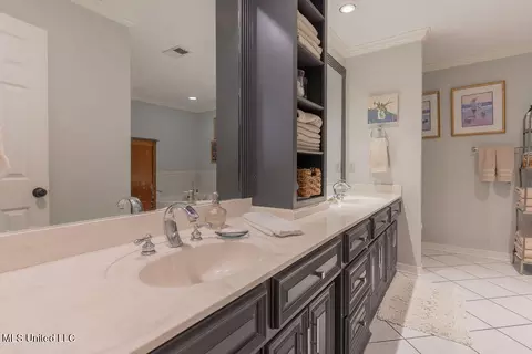 Bath - 105 Third St, Flora, MS 39071 photo 3 of 17