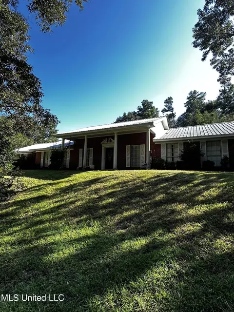 Exterior - 231 Zelma Ln, Florence, MS 39073 photo 2 of 12