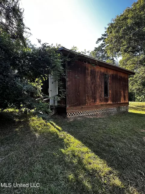 Exterior - 231 Zelma Ln, Florence, MS 39073 photo 10 of 12