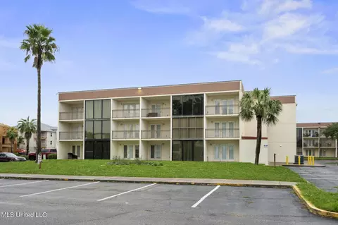 2046 Beach Blvd #328, Biloxi, MS 39531