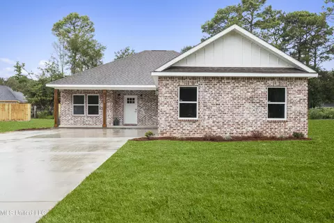 1350 Aubin Blvd, Gautier, MS 39553