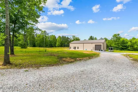 1942 Monterey Rd, Florence, MS 39073 photo 3