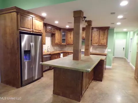 1942 Monterey Rd, Florence, MS 39073 photo 9