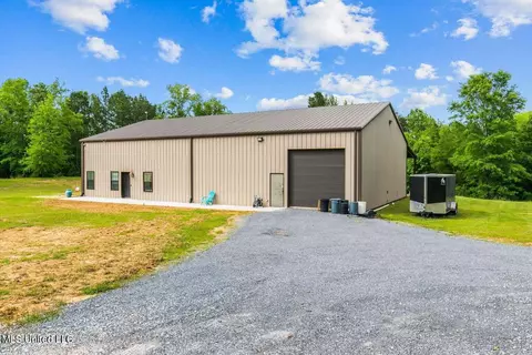 1942 Monterey Rd, Florence, MS 39073 photo 2