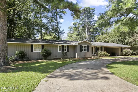 4001 Roxbury Rd, Jackson, MS 39211 photo 1