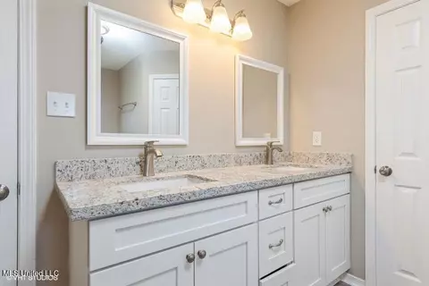 377 Pecan Cir, State Line, MS 39362 photo 15