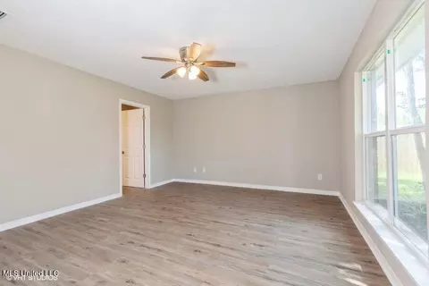 377 Pecan Cir, State Line, MS 39362 photo 13