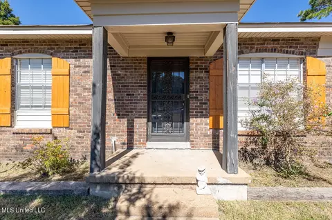 230 Dogwood Dr, Hernando, MS 38632 photo 2