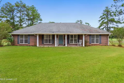 264 Old Mobile Hwy # -B, Lucedale, MS 39452