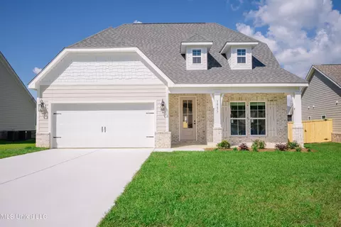 10636 Wren Grv, Gulfport, MS 39503