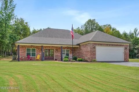 111 S Acorn, Coldwater, MS 38618