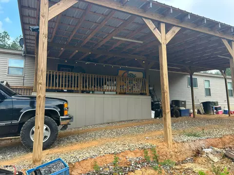 Exterior - 382 Ables Rd, Walnut Grove, MS 39189 photo 2 of 3