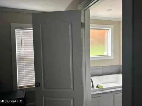 Entry Way - 382 Ables Rd, Walnut Grove, MS 39189 photo 1 of 1