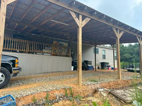 Exterior - 382 Ables Rd, Walnut Grove, MS 39189 photo 3 of 3