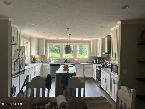 Kitchen - 382 Ables Rd, Walnut Grove, MS 39189 photo 2 of 4