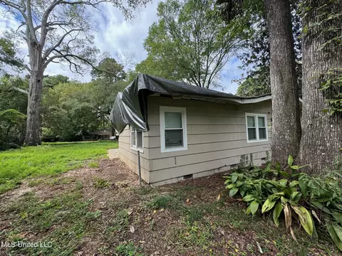 4810 Sheridan Dr, Jackson, MS 39206 photo 3