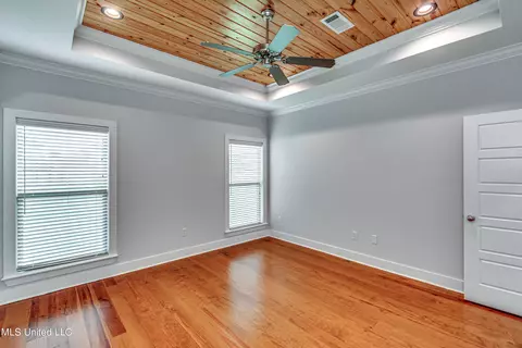 Bedroom - 400 Brazos Dr, Brandon, MS 39047 photo 1 of 6