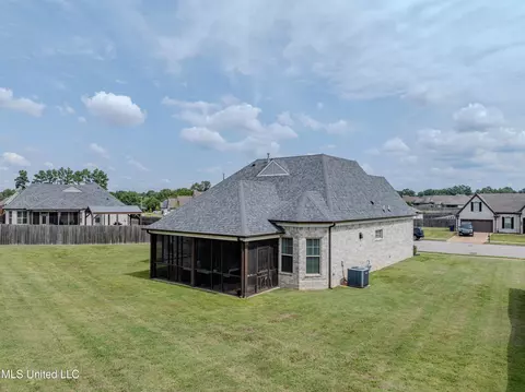 4297 Dockery Dr, Olive Branch, MS 38654 photo 13