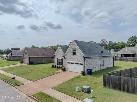 4297 Dockery Dr, Olive Branch, MS 38654 photo 4