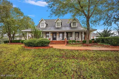 690 Gillon Rd, Grenada, MS 38901 photo 1